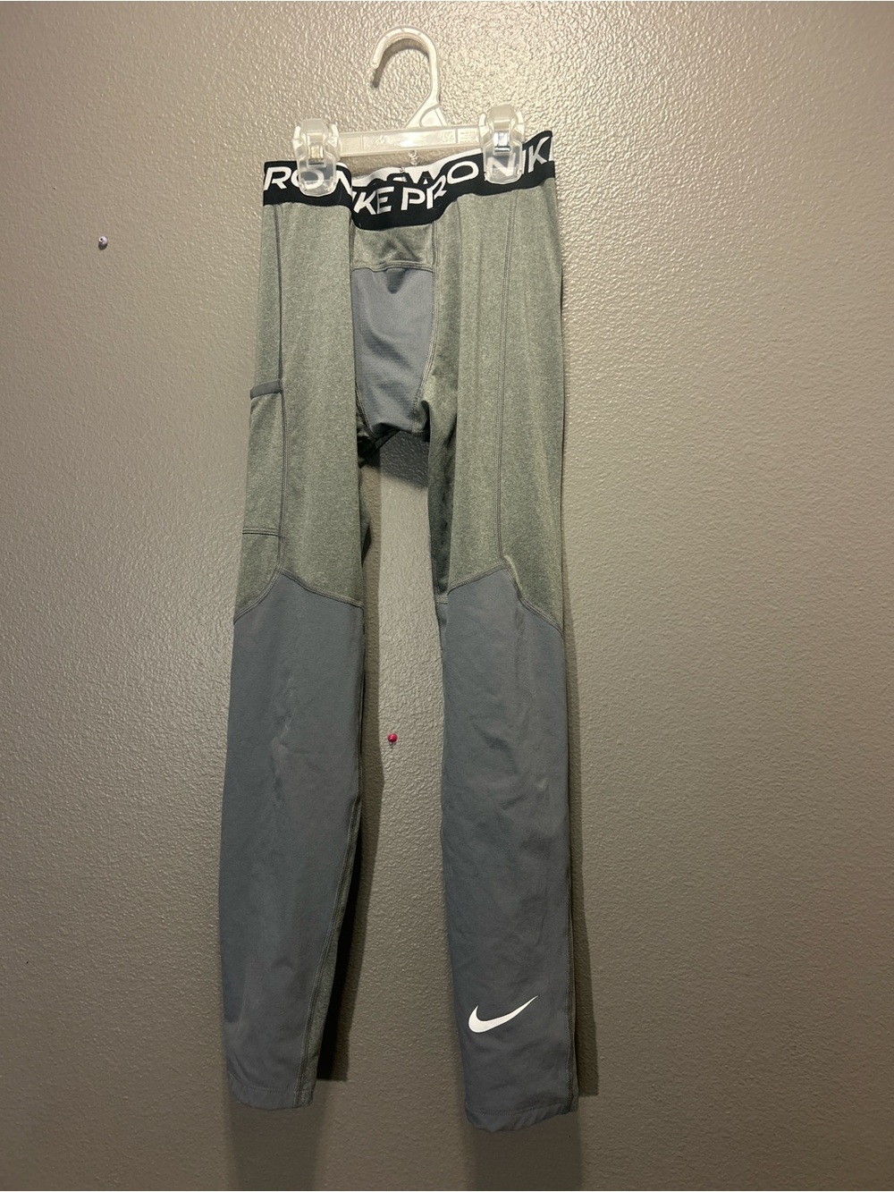 Nike Pro DriFIT Boys Youth Large L Gray Colorblock Athletic Compression Tights